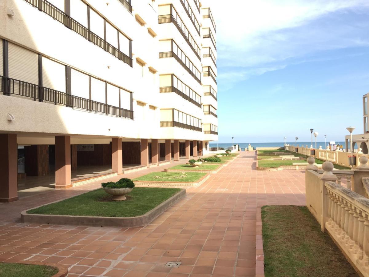 Peaceful Apartment In A Beachfront Complex Марени Блау Екстериор снимка